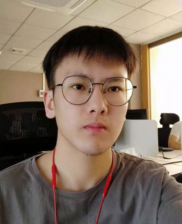 李亚隆